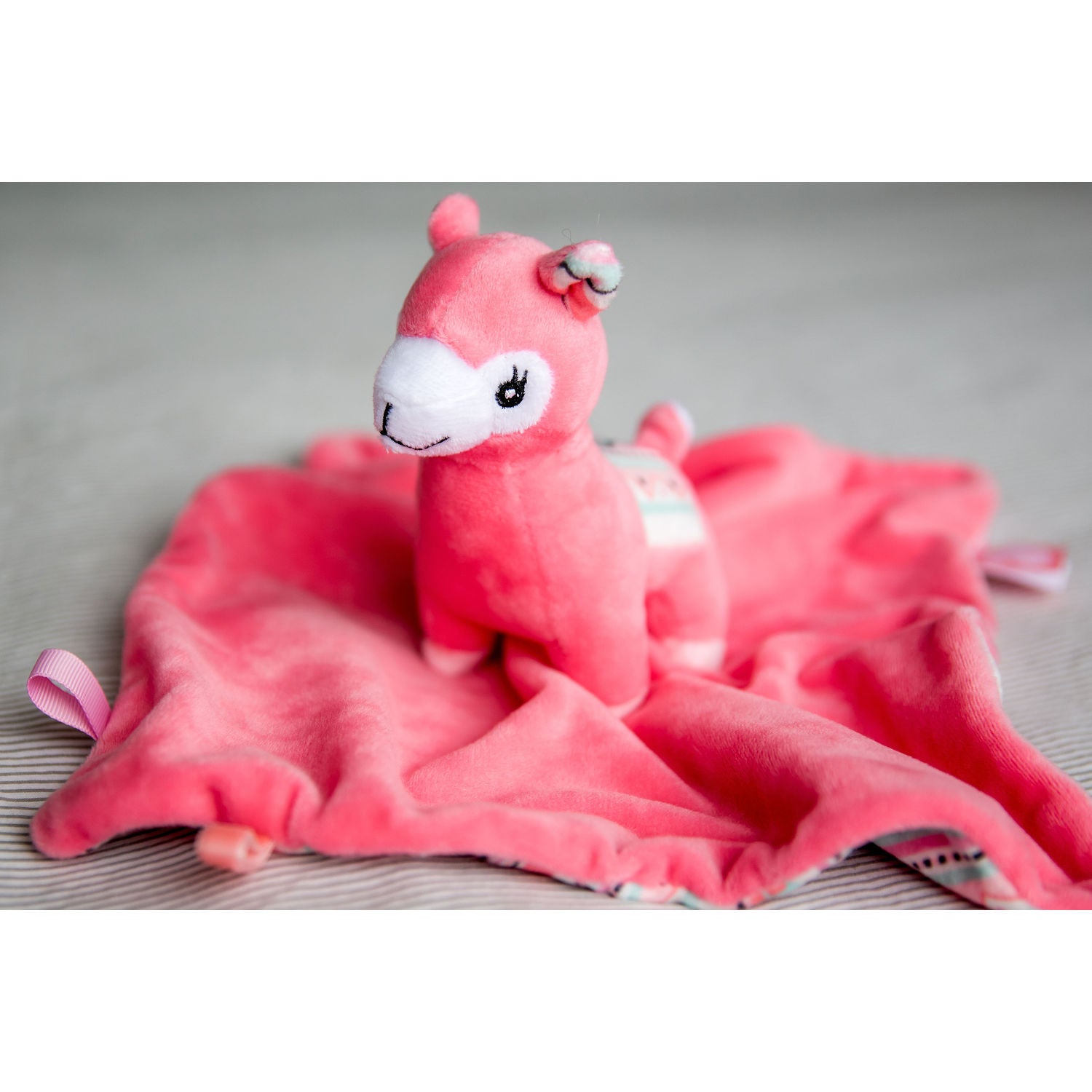 Bubble Comforter - Lola the Llama